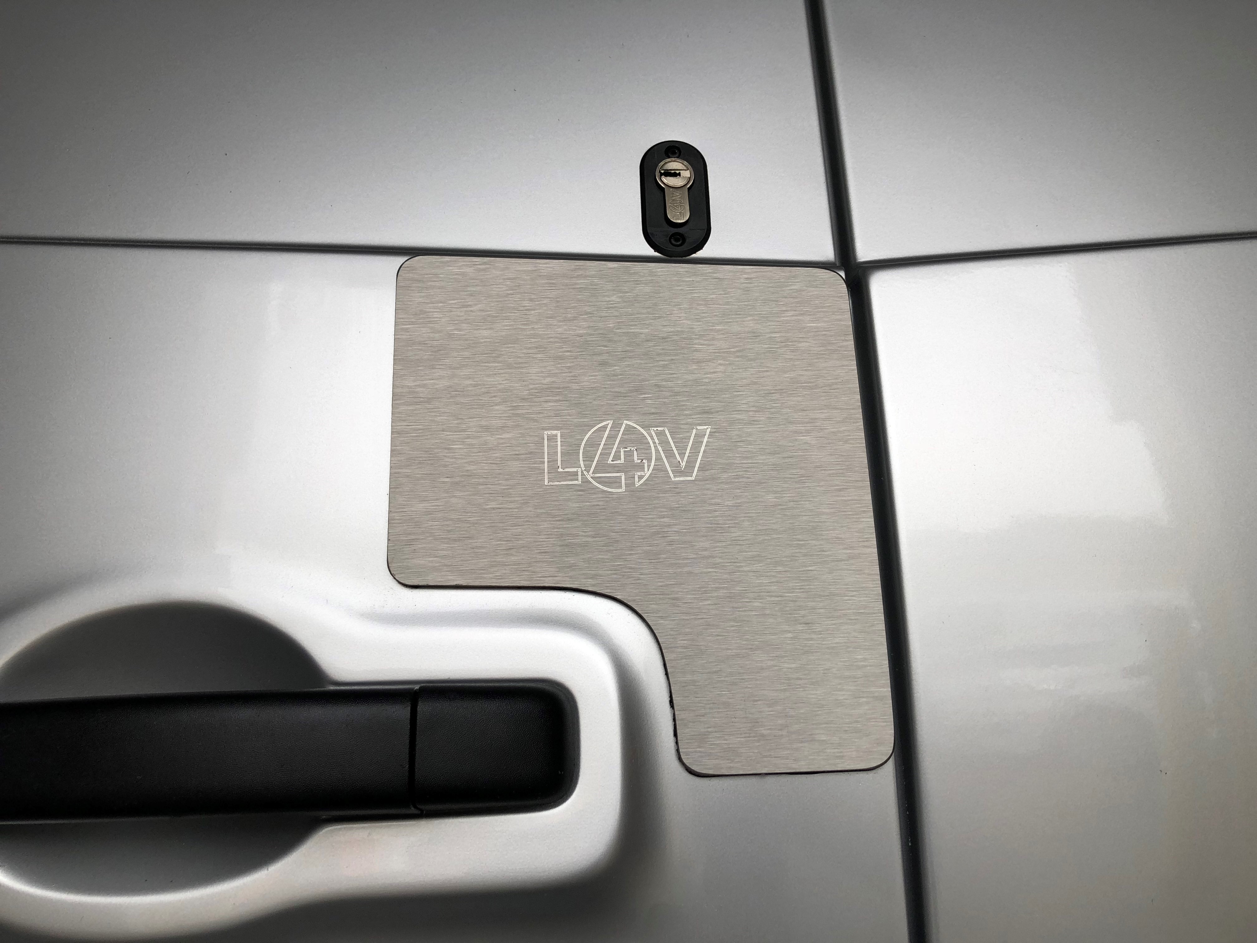 Barn door external shield SS