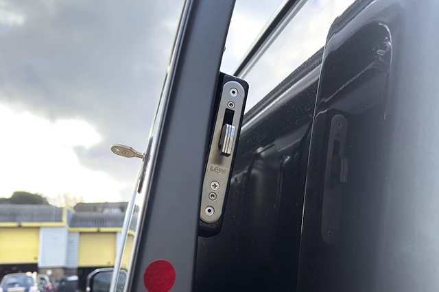 Kia PV5 Side Load Door Hooklock