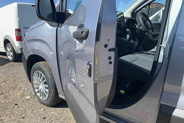 Citroen Berlingo 2018 Deadlock