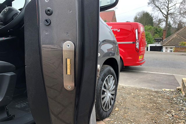 Citroen Berlingo 2008 - 18 Deadlock