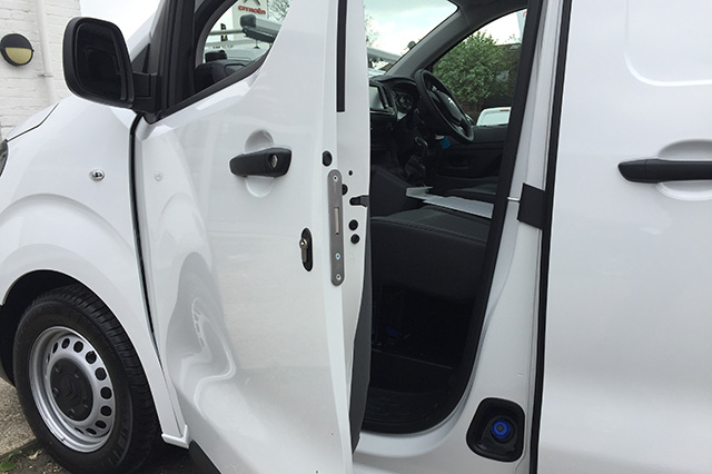 Citroen Dispatch 2016 Deadlock