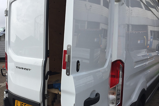 Ford Transit 2014 MK8 Deadlocks