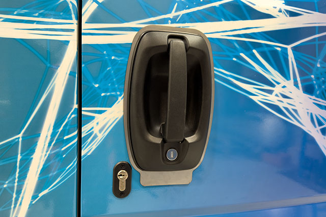 Iveco eDaily 2023 Handle Shields