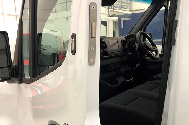 Mercedes Sprinter 2018 Deadlock