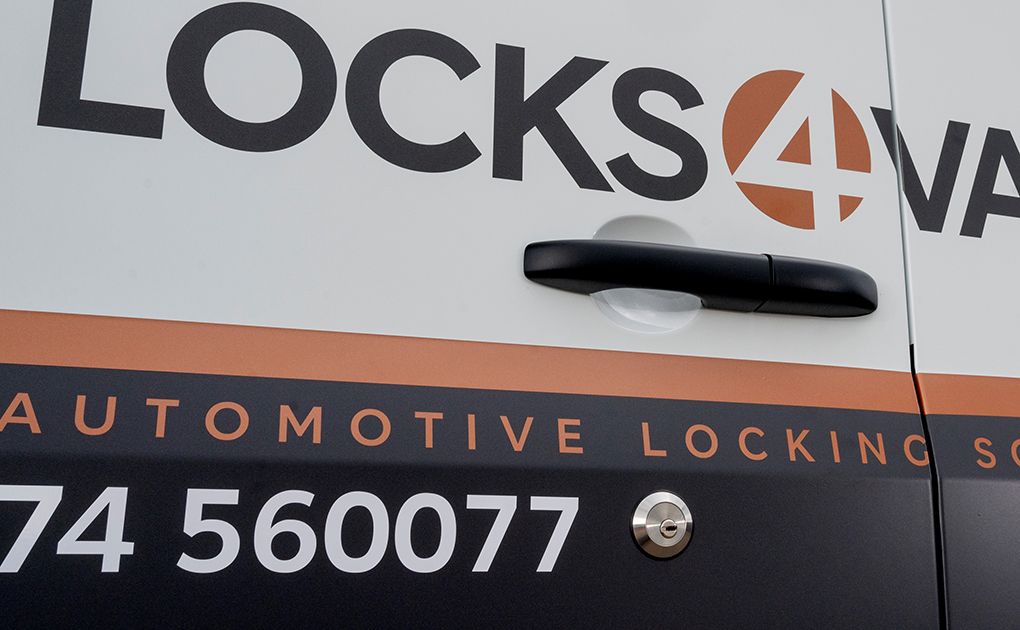 the L4V slamlock in situ on a van